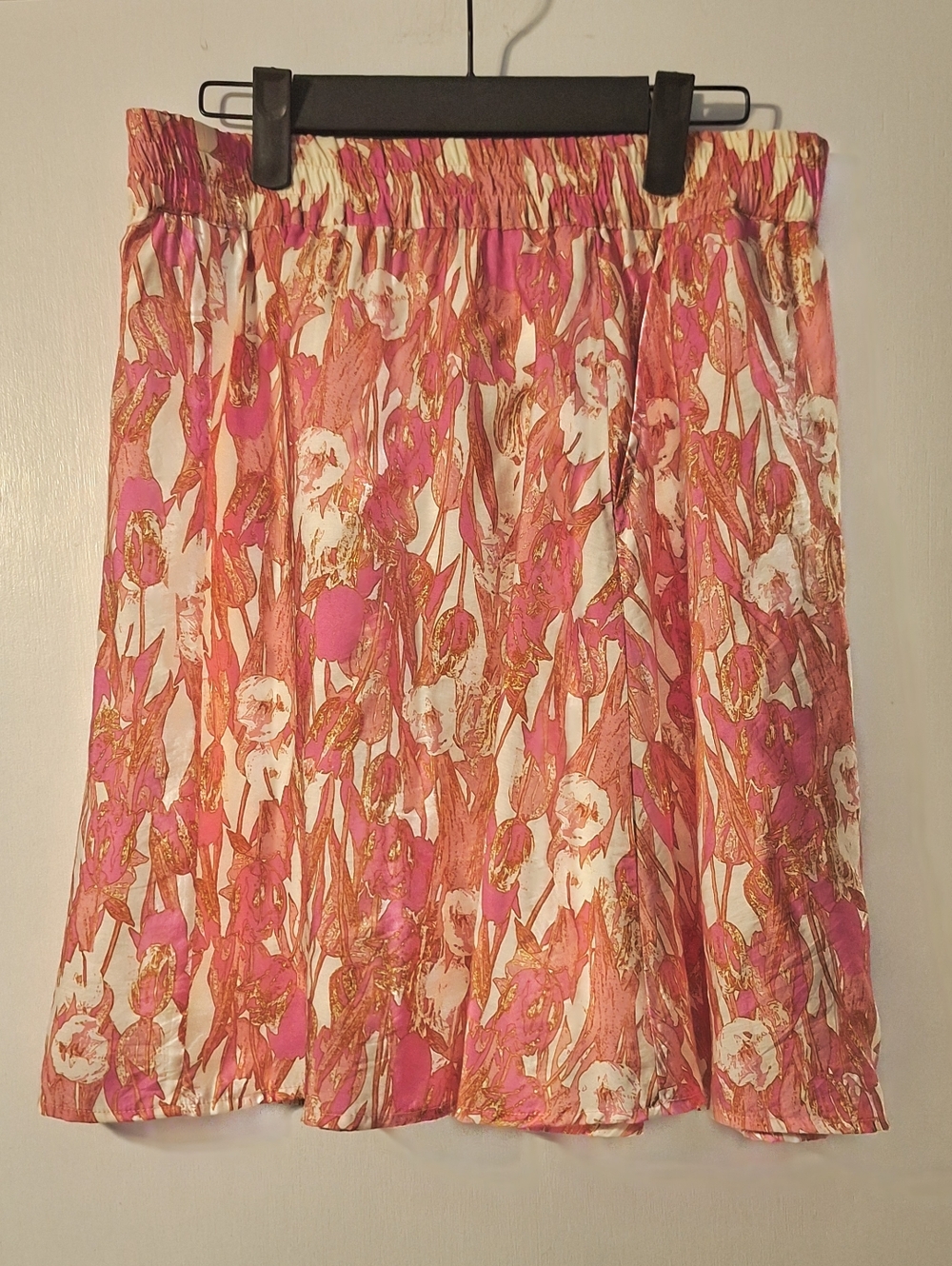 Gestuz Pink Floral And Cream Skirt